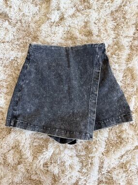 Flying Tomato Black Washed Denim Skort